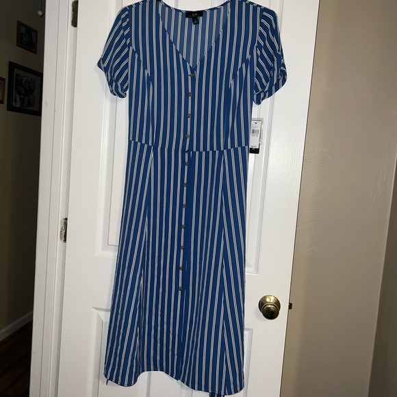 AGB Dresses & Skirts - AGB Dress Blue and White Stripes